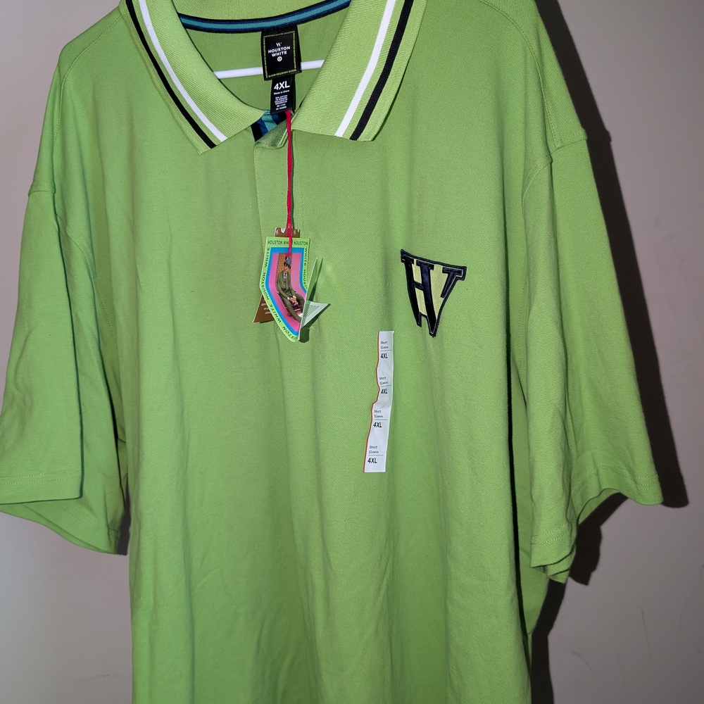 Vibrant Green Polo Shirt with Striped Collar